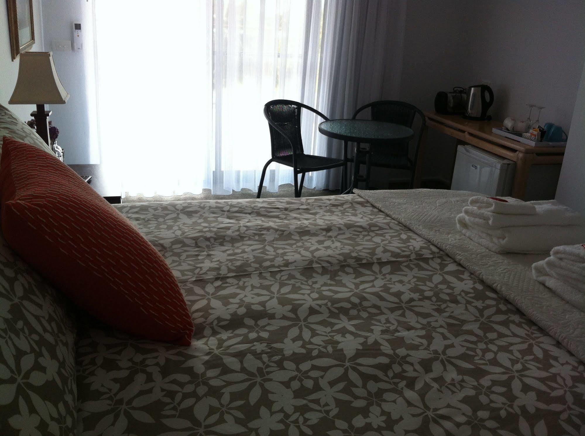 Corinella On The Esplanade Bed & Breakfast Dış mekan fotoğraf